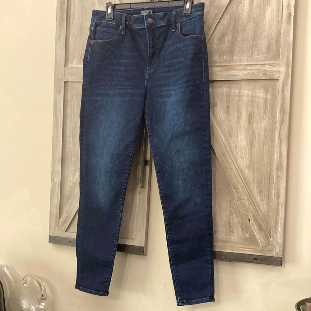 ABERCROMBIE & FITCH SIMONE HIGH RISE ANKLE JEAN  WOMENS